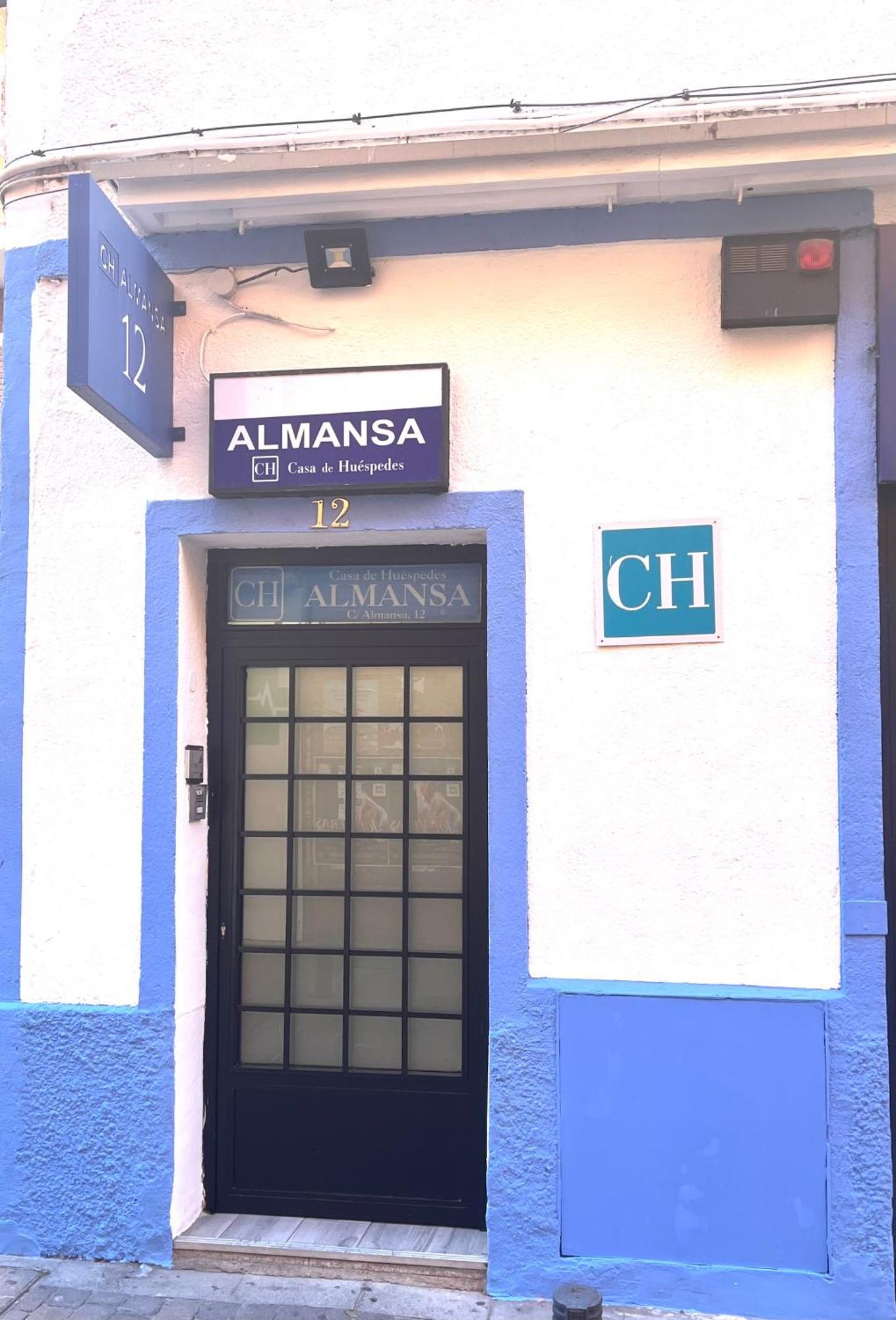 Casa De Huespedes Almansa Hotel Madri Exterior foto